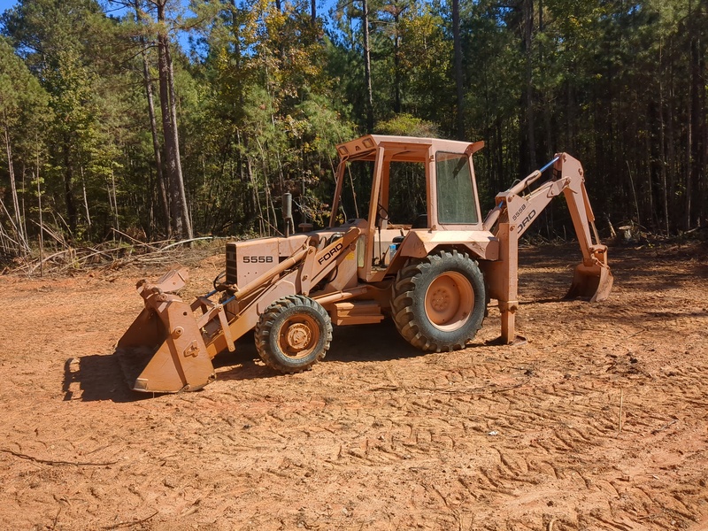 Ford 555B Backhoe